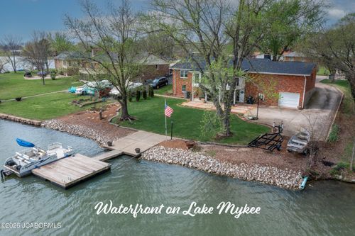 11 N Larand Dr, Holts Summit, MO, 65043-1124 | Card Image