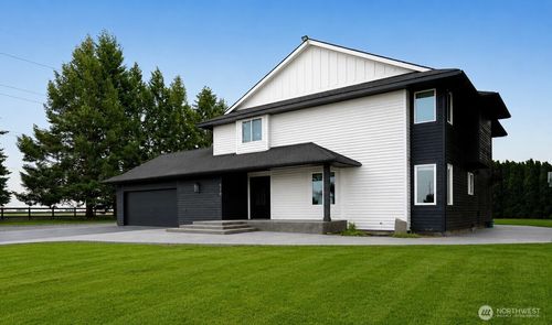370 Road S Ne, Moses Lake, WA, 98837-9537 | Card Image