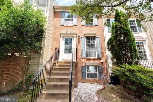 2038 Stargrass Ct, WOODBRIDGE, VA, 22192-2958 | Card Image