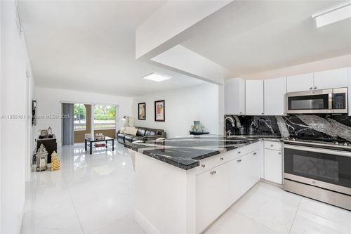 apt-117-7850 Camino Real, Miami, FL, 33143-6804 | Card Image