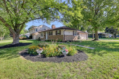 5406 N Shasta Dr, GLENDALE, WI, 53209-4923 | Card Image