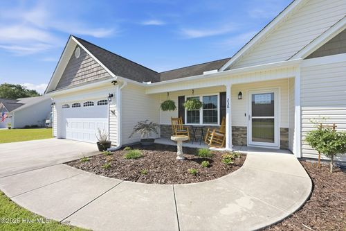 238 Plantation Oaks Dr, New Bern, NC, 28560-7293 | Card Image