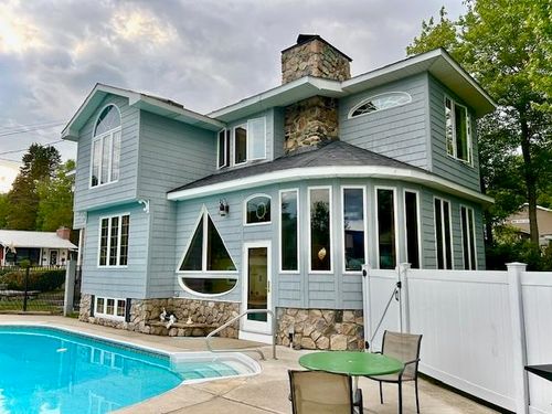 32 Hermanson St, Berlin, NH, 03570-3118 | Card Image