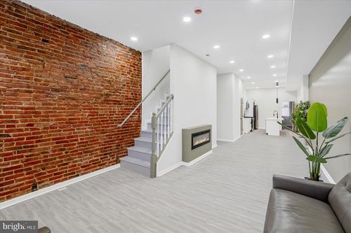 1743 E Federal St, BALTIMORE, MD, 21213-3160 | Card Image