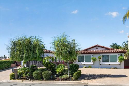 5451 Lockhaven Dr, Buena Park, CA, 90621-1563 | Card Image