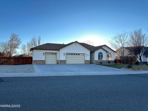 2884 San Juan Cir, Minden, NV, 89423-7849 | Card Image