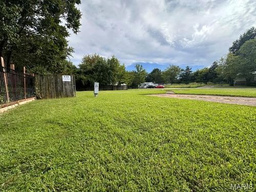 1034 Thousand Pines Dr, Fenton, MO, 63026-6714 | Card Image
