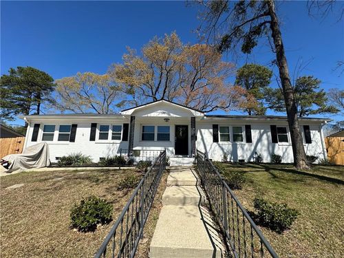 3252 Barksdale Rd, Fayetteville, NC, 28301-3022 | Card Image
