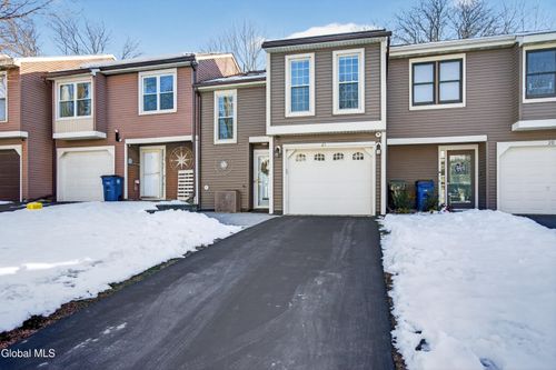 21 Ziemke Farm Ln, Cohoes, NY, 12047-2108 | Card Image