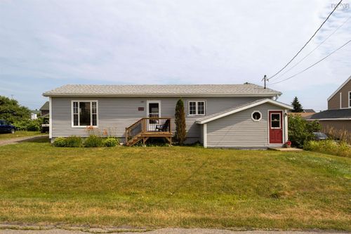56 Centre Ave, Donkin, NS, B1A6N3 | Card Image
