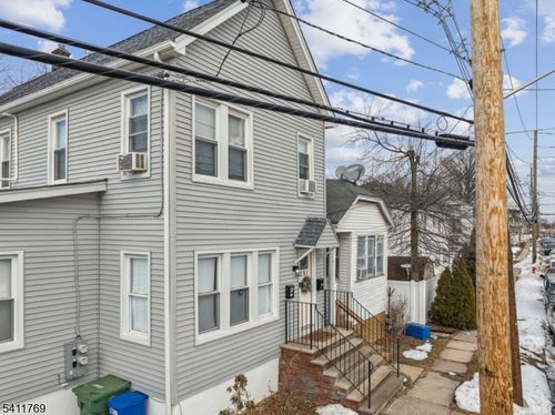 291 E 12th Ave, Roselle, NJ, 07203-2759 | Card Image