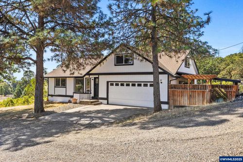10883 Southview Loop Se, Jefferson, OR, 97352-9728 | Card Image
