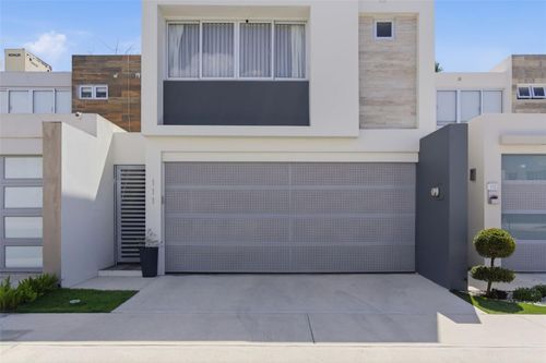 111 Calle 3, Guaynabo, PR, 00965-5801 | Card Image