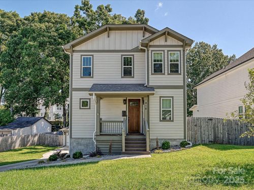 418 Seldon Dr, Charlotte, NC, 28216-5226 | Card Image