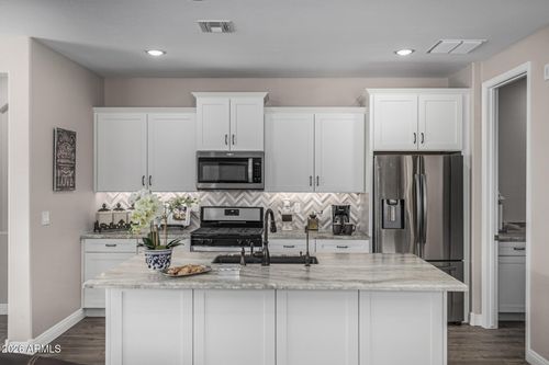 20364 W Elm Dr, Buckeye, AZ, 85396-1206 | Card Image