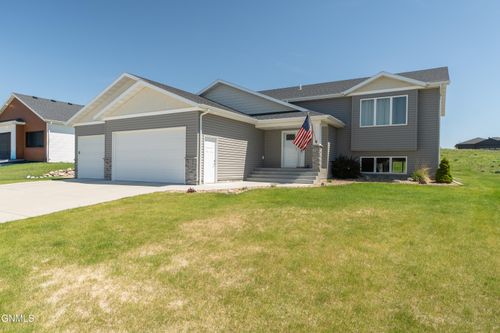 3819 Silver Blvd, Bismarck, ND, 58503-6970 | Card Image