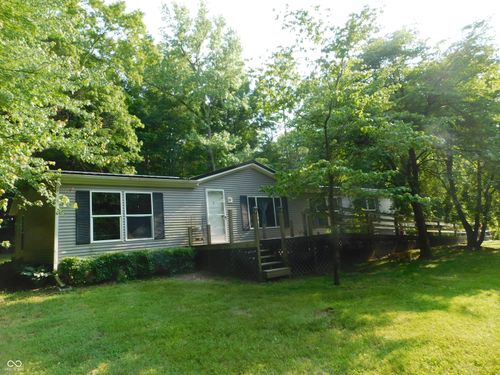 8813 W 750 N, Commiskey, IN, 47227-9371 | Card Image