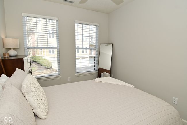 1053 Reserve Way, Condo with 2 bedrooms, 1 bathrooms and null parking in Indianapolis IN | Image 22