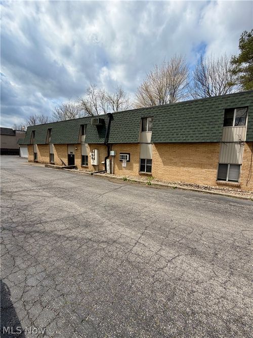 apt-1-21 Wayne St, Niles, OH, 44446-2665 | Card Image