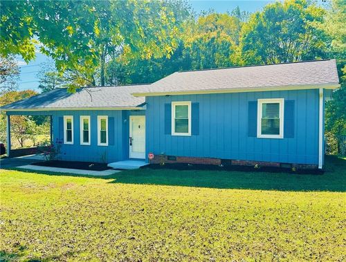 5304 Oswego Ct, Tobaccoville, NC, 27050-9712 | Card Image