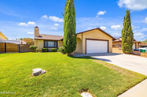 1024 Herzel Ave, Lancaster, CA, 93535-4214 | Card Image