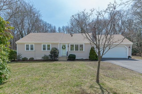 12 Quail Hollow Cir, Sandwich, MA, 02563-2708 | Card Image