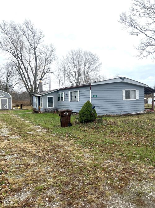 261 S Main St, Marshall, IN, 47859-8805 | Card Image