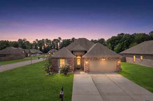 23369 Mango Dr, Denham Springs, LA, 70726-7349 | Card Image