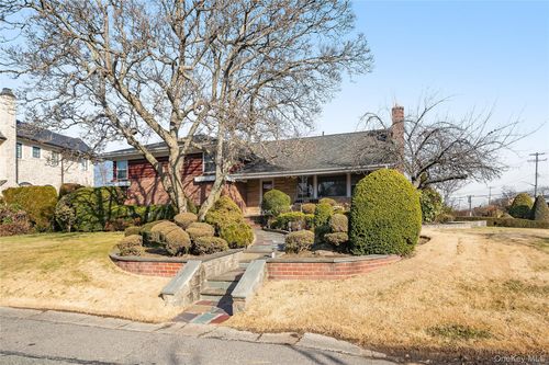 2717 216th St, Bayside, NY, 11360-2633 | Card Image