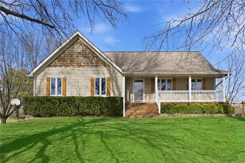 3910 Carter Dr, Smithville, MO, 64089-8544 | Card Image