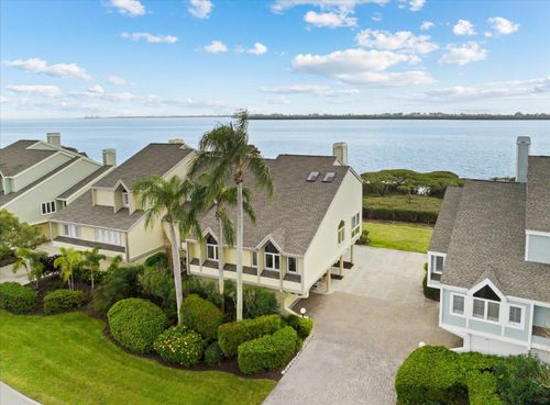 71 Tidy Island Blvd, BRADENTON, FL, 34210-3303 | Card Image