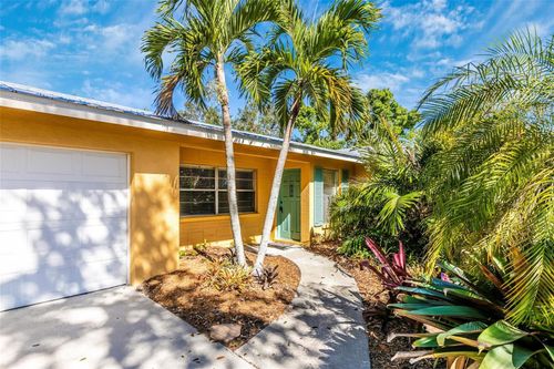 3039 Chase Cir, SARASOTA, FL, 34231-8101 | Card Image