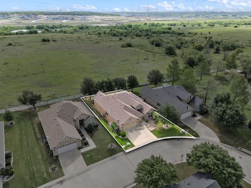 8917 Perimeter St, Denton, TX, 76207-5642 | Card Image