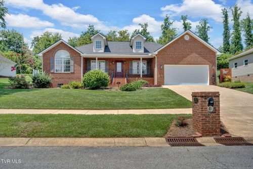 211 Michaels Ridge Blvd, Gray, TN, 37615-4492 | Card Image