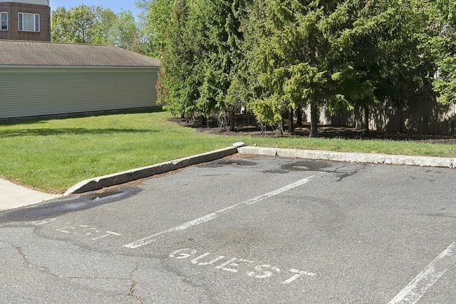 UNIT-13 - 295 Salem St, Condo with 2 bedrooms, 2 bathrooms and 1 parking in Woburn MA | Image 41
