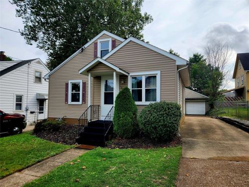 317 Metz St, Erie, PA, 16508-2723 | Card Image