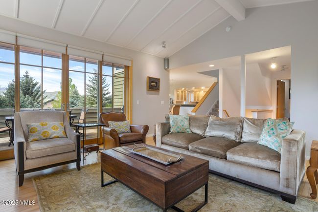 12 June Creek Rd, Home with 3 bedrooms, 3 bathrooms and null parking in Edwards CO | Image 6