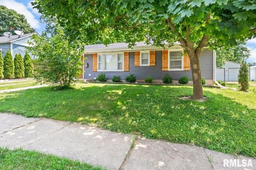 460 S Prospect St, Waverly, IL, 62692-1173 | Card Image
