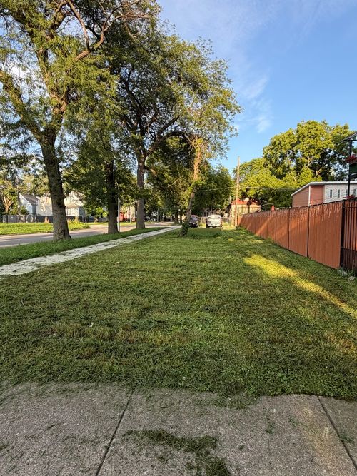 6001 S Wood St, Chicago, IL, 60636-2201 | Card Image
