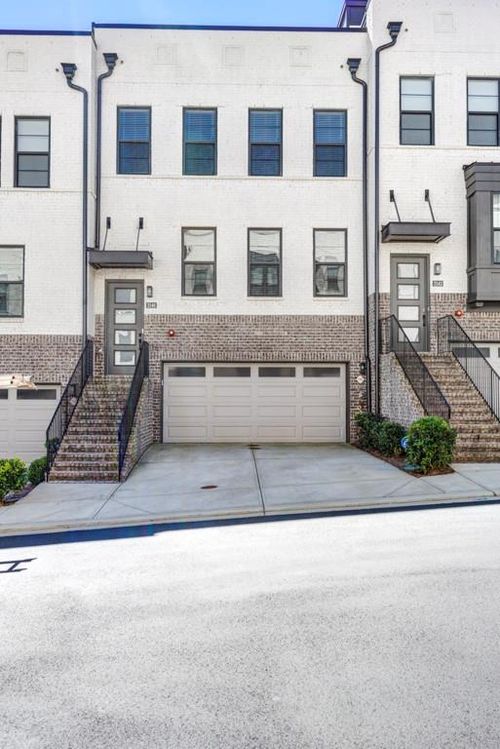 2146 Hinton Dr Se, Smyrna, GA, 30080-3629 | Card Image