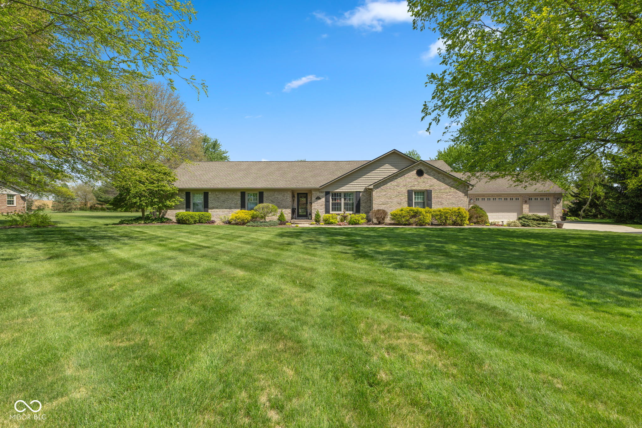 22704 Essig Ave, For Sale in Noblesville - eXp Realty