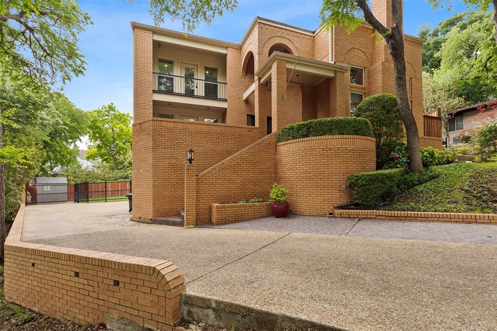 Overton Terrace Ct, Fort Worth, TX 76109
