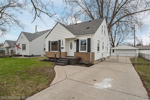 769 Coolidge Ave, Clawson, MI, 48017-1737 | Card Image
