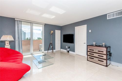 apt-6d-1750 James Ave, Miami Beach, FL, 33139-7526 | Card Image