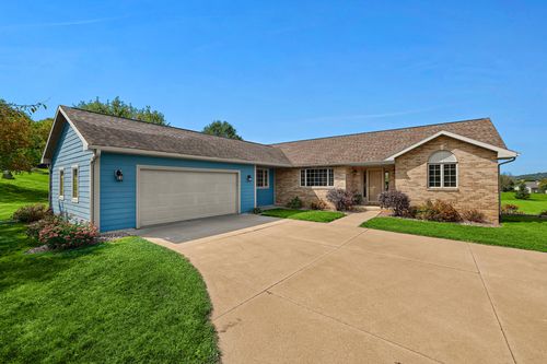 N6805 Freier Rd, Onalaska, WI, 54636 | Card Image