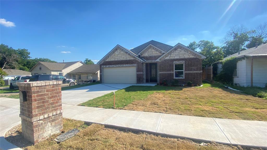 Christine Ave, Fort Worth, TX 76105