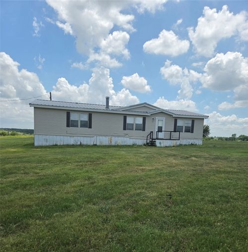 310 Latham Ln, Rhome, TX, 76078-3033 | Card Image