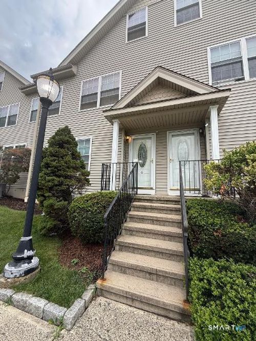 6-40 Division Street, Danbury, CT, 06810 | Card Image