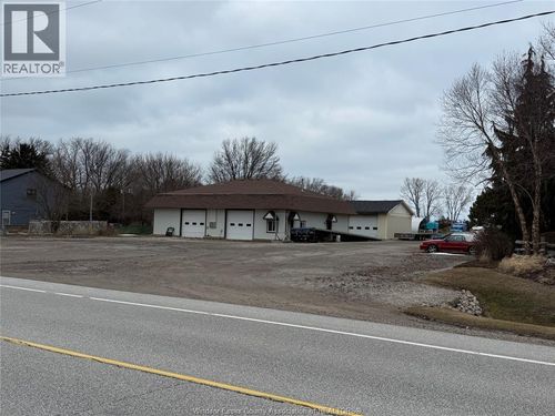b-739 County Rd 2, Lakeshore, ON, N0R1A0 | Card Image