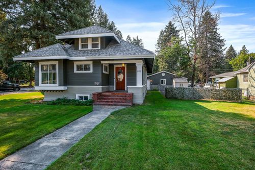 801 W 4th St, Newport, WA, 99156-9084 | Card Image